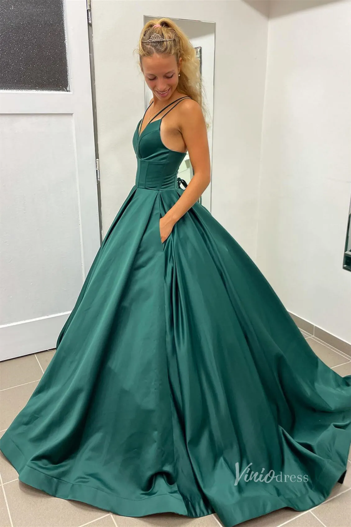 Green Satin Prom Dresses Spaghetti Strap Corset Back FD3992