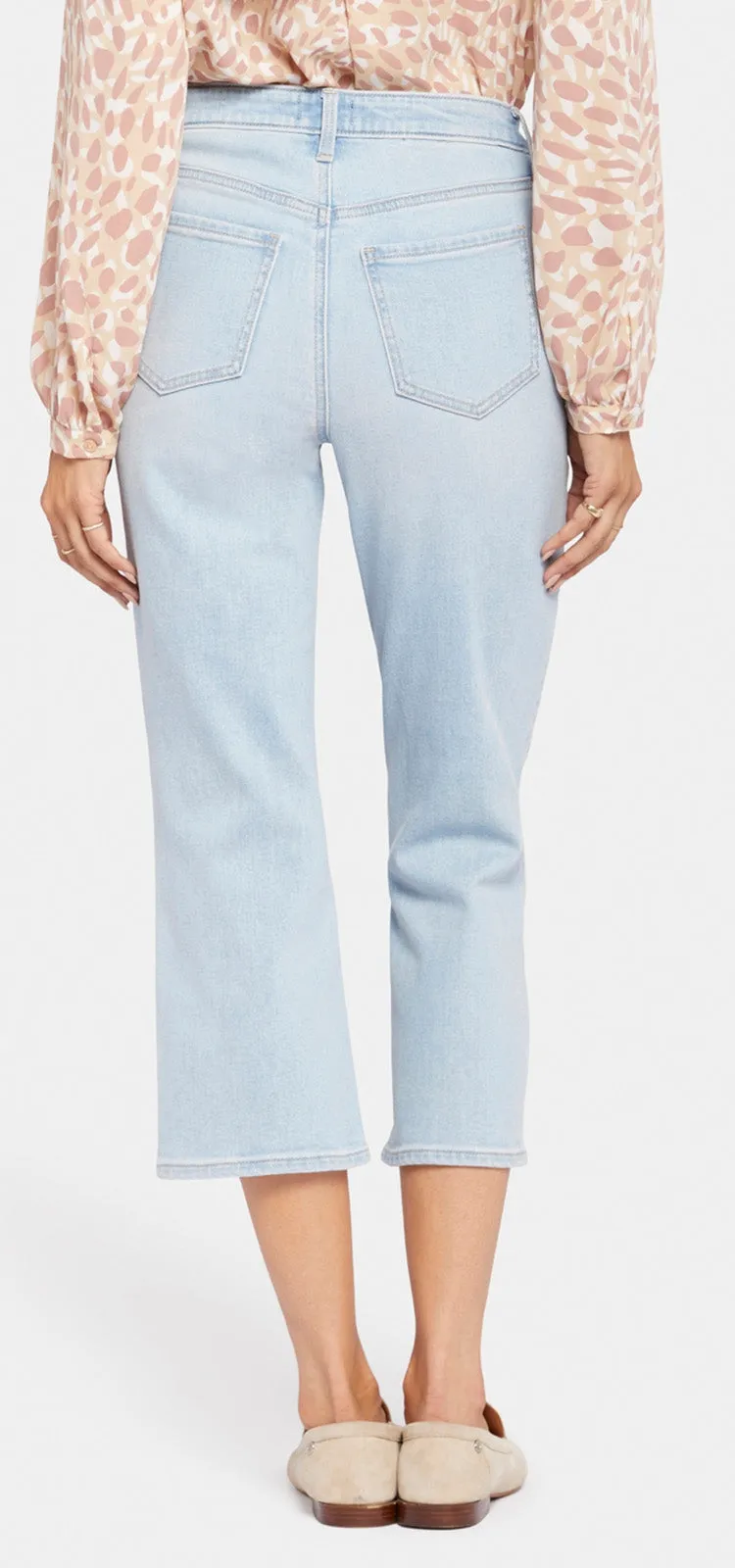 Joni Relaxed Capri Jeans Hellblau Cool Embrace® Denim | Brightside